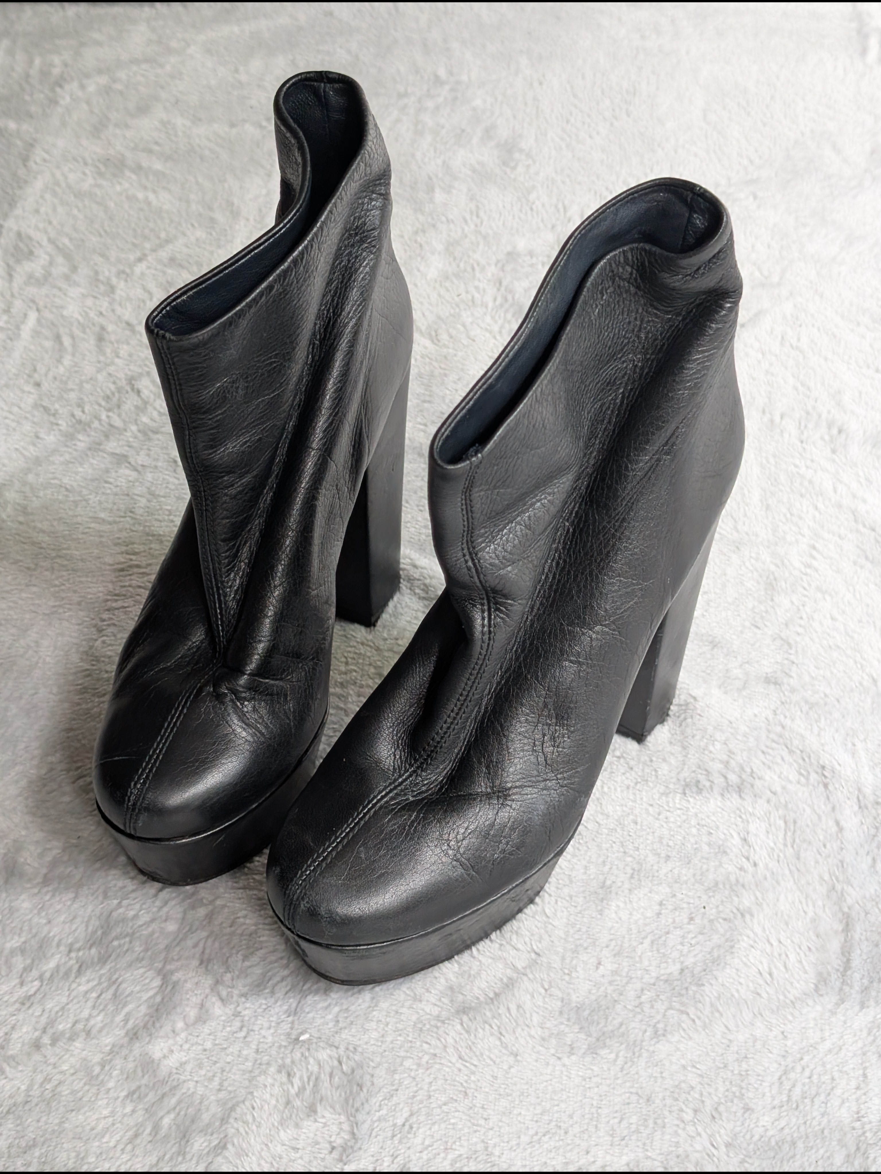Authentic Versace Black Leather Platform Boots Size 36 - Purple Sole